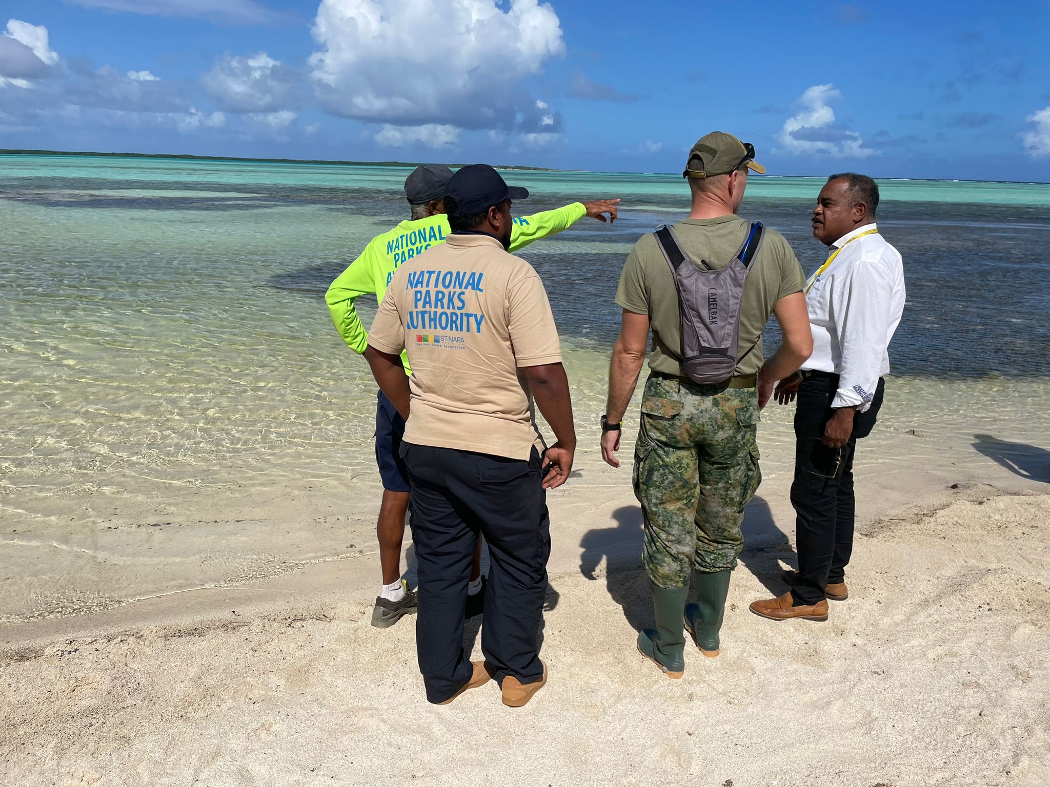 Update Aangespoede Olie Bonaire: Waarnemend Gezaghebber Bezoekt ...